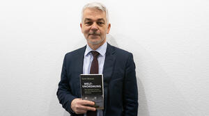 Porträt von Carlo Masala