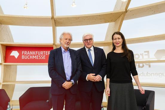 Eröffnung Frankfurt Pavilion